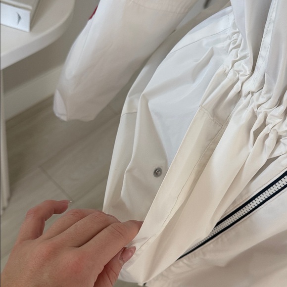 Tommy Hilfiger White Hooded Ski Jacket - Picture 5 of 7